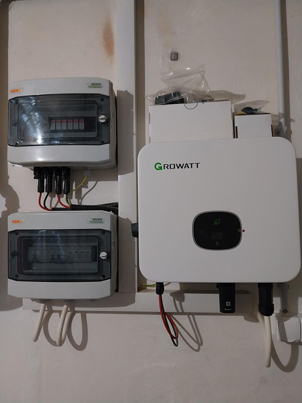 Napelem inverter